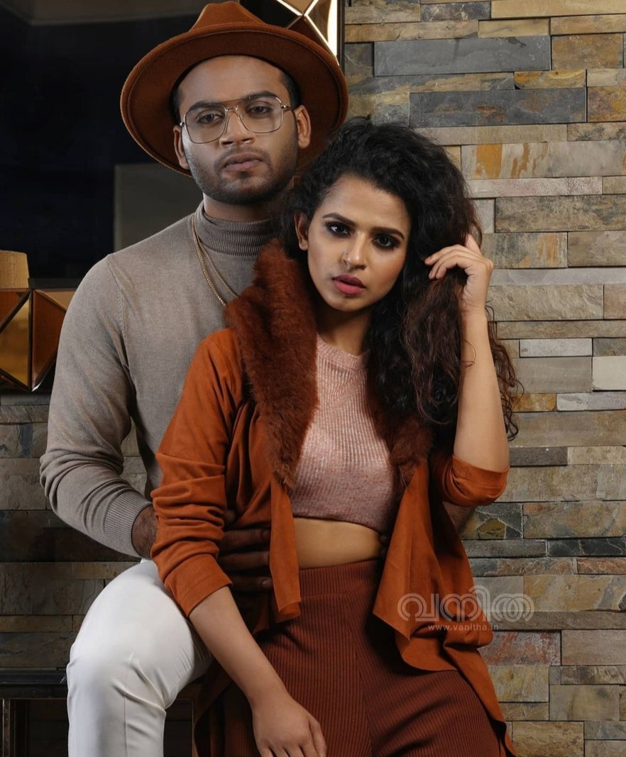 meenakshi raveendran and dain davis