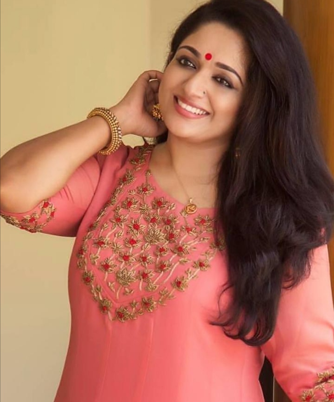 kavya madhavan photos