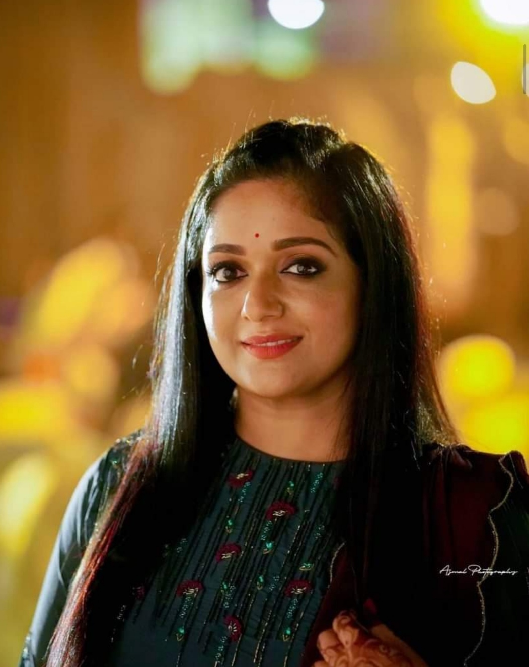 kavya madhavan photos