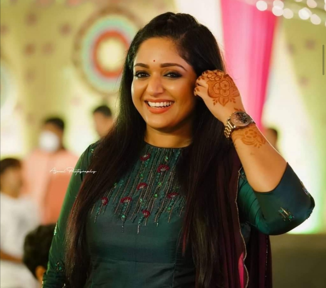 kavya madhavan photos