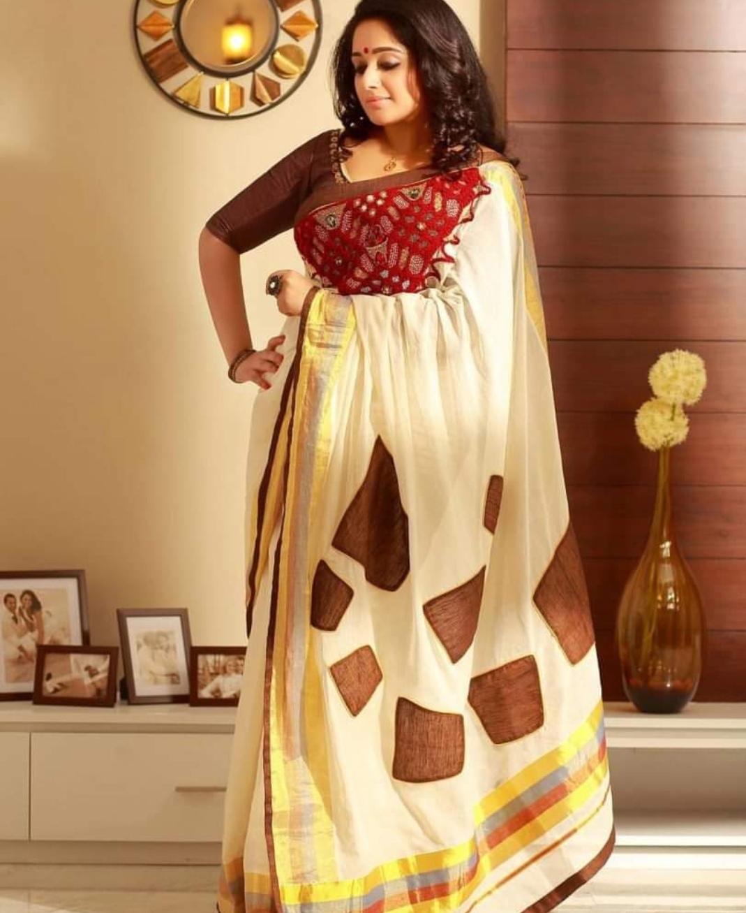 kavya madhavan photos