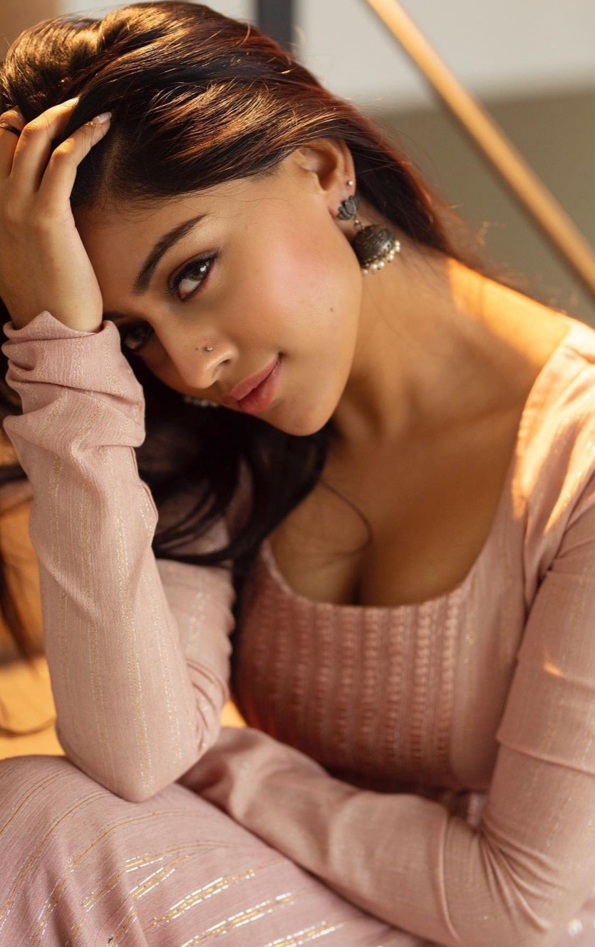 Anu Emmanuel hot