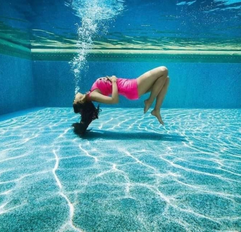 alia bhatt swimming pool