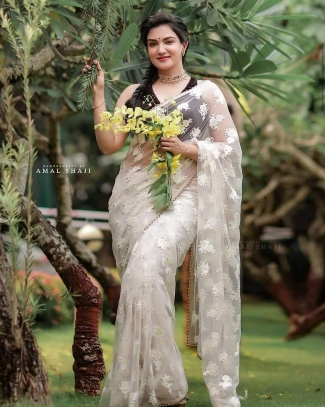 honey rose vishu photoshoot