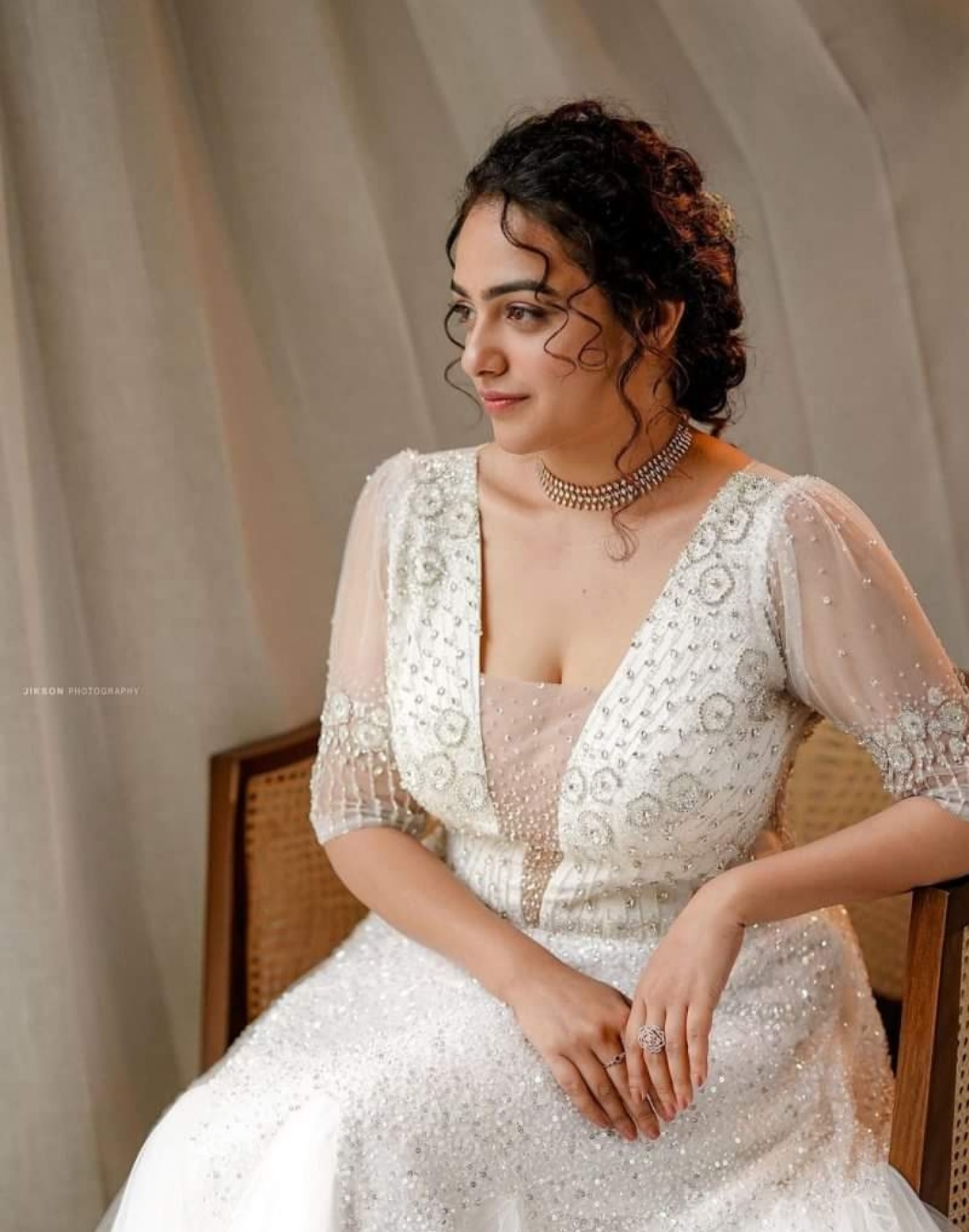 nithya menon white dress